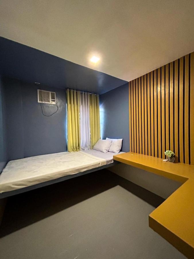 San Remigio  Mar Azul Travellers Inn And Spa מראה חיצוני תמונה