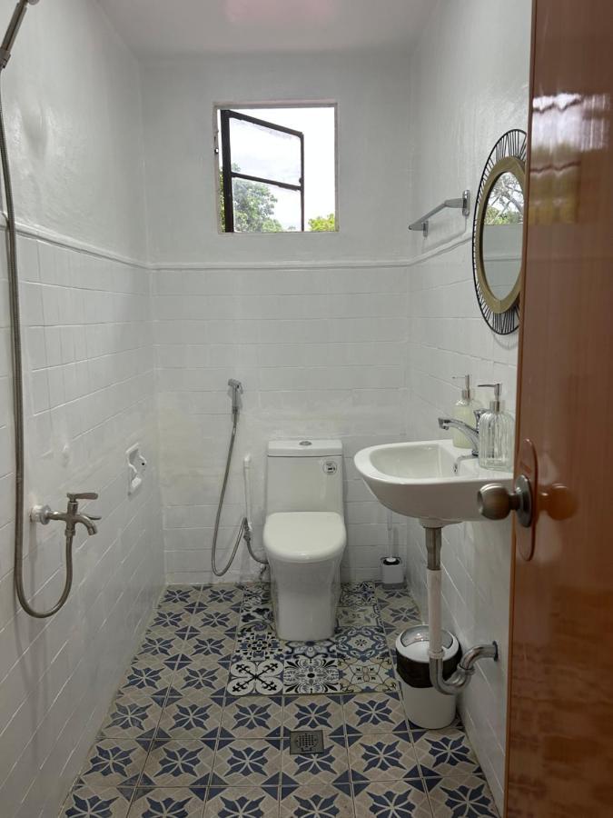 San Remigio  Mar Azul Travellers Inn And Spa מראה חיצוני תמונה